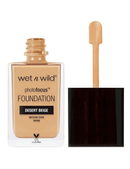 Photo Focus base maquillaje líquida Wet n Wild Desert Beige